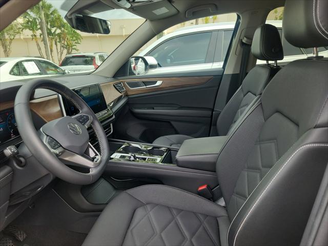 2024 Volkswagen Atlas 2.0T SE w/Technology