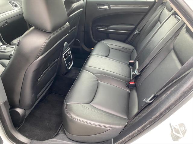 2021 Chrysler 300 Touring L AWD
