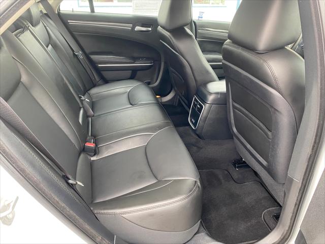 2021 Chrysler 300 Touring L AWD