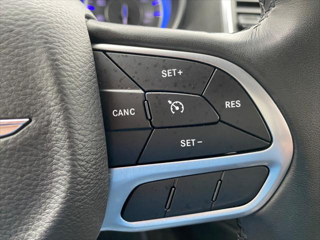 2021 Chrysler 300 Touring L AWD