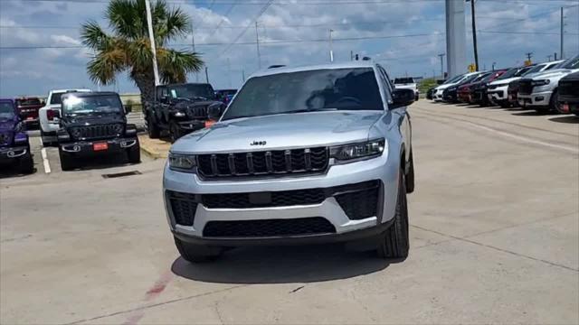 2026 Jeep Grand Cherokee L Altitude 4x4
