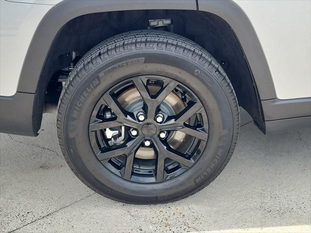 2026 Jeep Grand Cherokee L Altitude 4x4