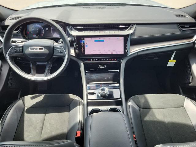 2026 Jeep Grand Cherokee L Altitude 4x4