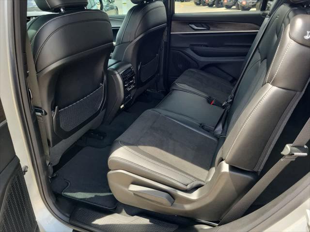 2026 Jeep Grand Cherokee L Altitude 4x4