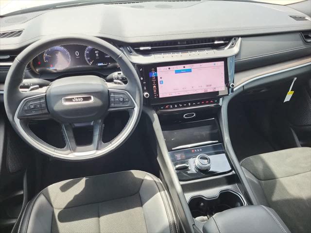 2026 Jeep Grand Cherokee L Altitude 4x4