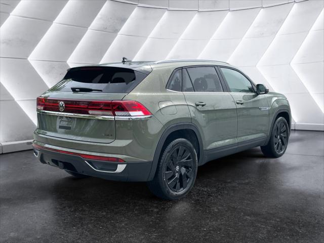 2026 Volkswagen Atlas Cross Sport SE with Technology