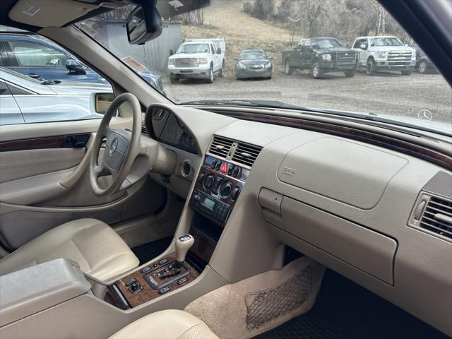 2000 Mercedes-Benz C 230 Kompressor