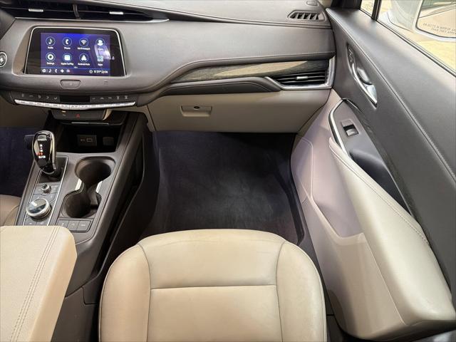 2020 Cadillac XT4 FWD Premium Luxury