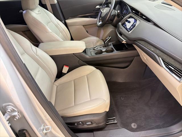 2020 Cadillac XT4 FWD Premium Luxury