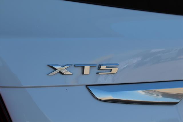 2024 Cadillac XT5 FWD Premium Luxury