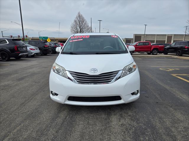 2013 Toyota Sienna XLE 7 Passenger