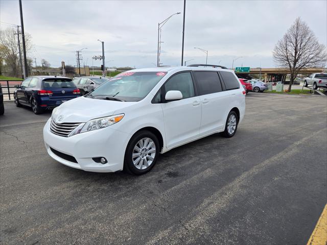 2013 Toyota Sienna XLE 7 Passenger