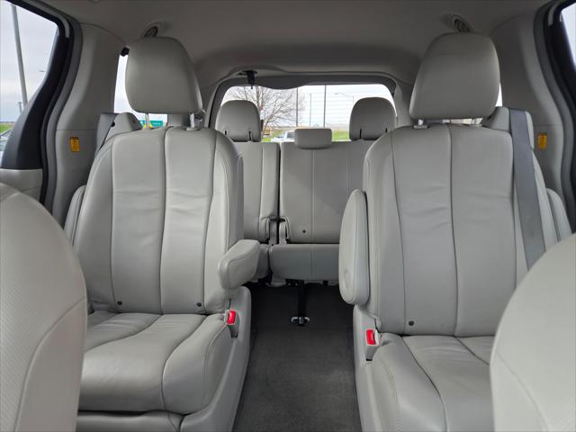 2013 Toyota Sienna XLE 7 Passenger