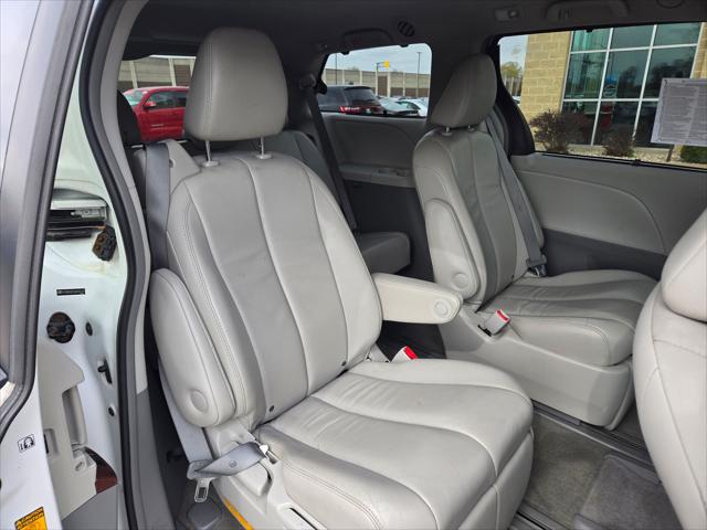 2013 Toyota Sienna XLE 7 Passenger