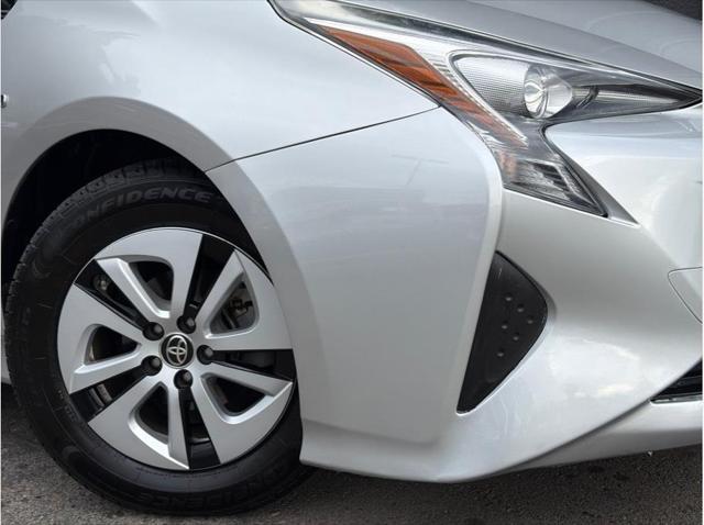 2016 Toyota Prius Three Hatchback 4D