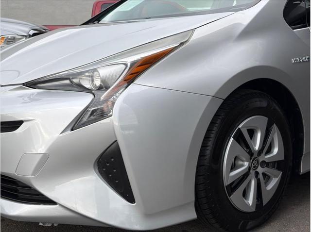 2016 Toyota Prius Three Hatchback 4D
