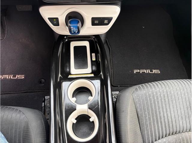 2016 Toyota Prius Three Hatchback 4D