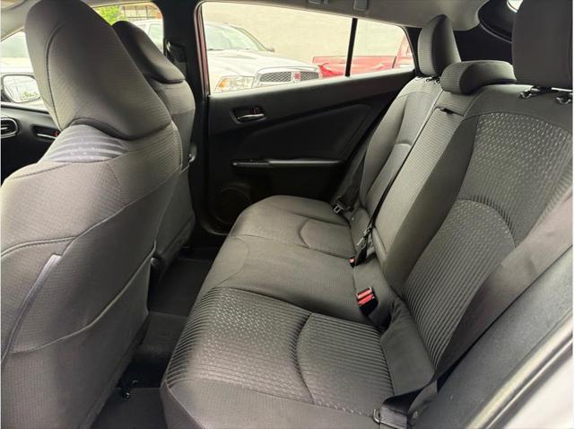 2016 Toyota Prius Three Hatchback 4D