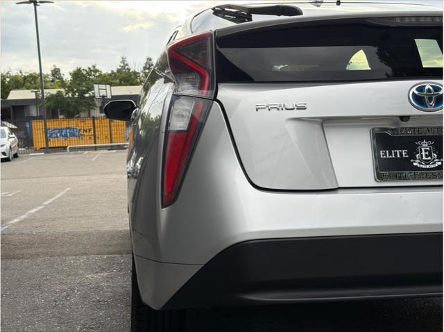2016 Toyota Prius Three Hatchback 4D