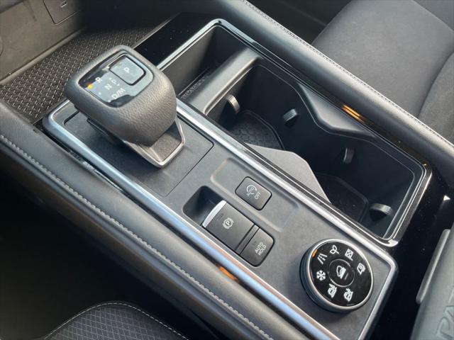 2025 Nissan Pathfinder SV 4WD