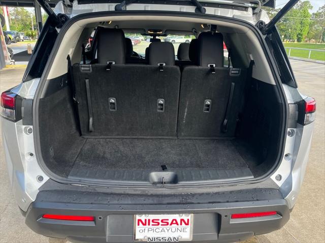 2025 Nissan Pathfinder SV 4WD