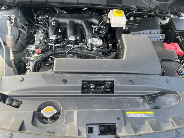 2025 Nissan Pathfinder SV 4WD