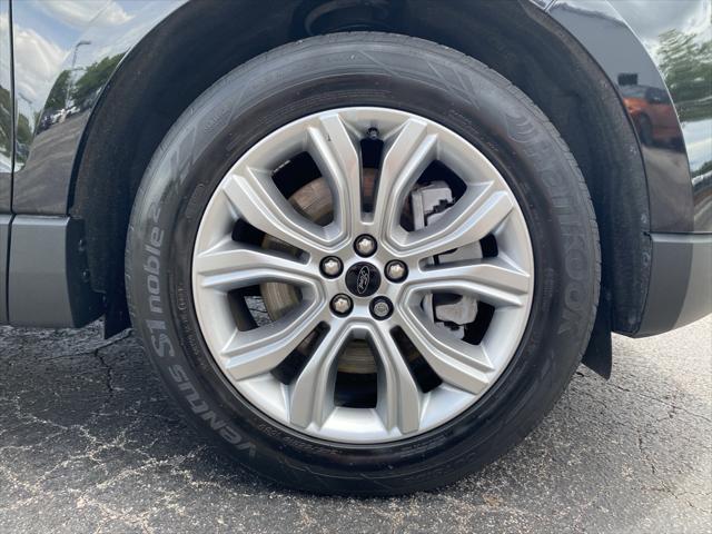 2023 Ford Edge Titanium