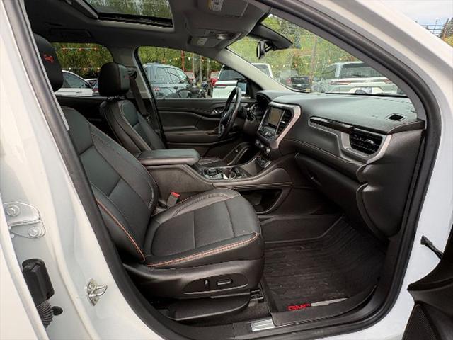 2021 GMC Acadia AWD AT4