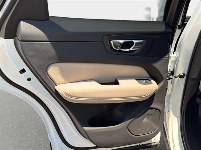 2026 Volvo XC60 B5 Core