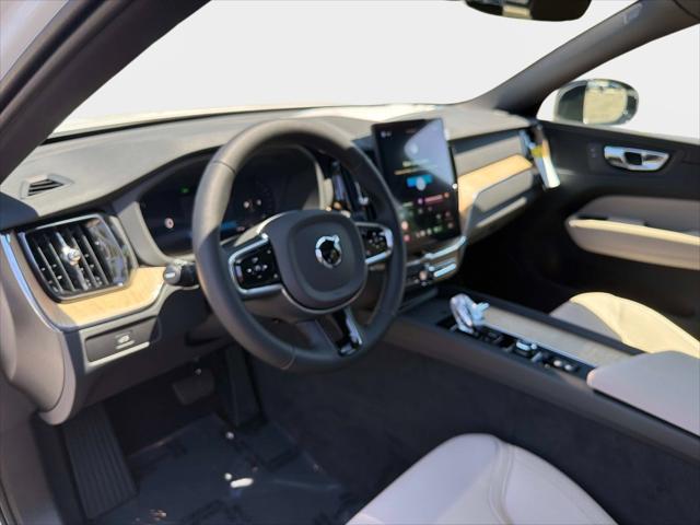 2026 Volvo XC60 B5 Core