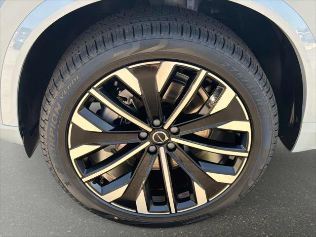 2026 Volvo XC90 Plus, B5 AWD Gas (mild hybrid), Gasoline, Bright, 6 Seats