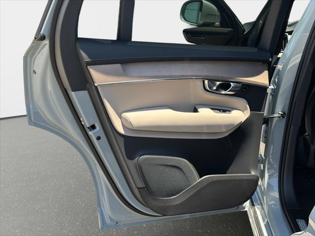 2026 Volvo XC90 Plus, B5 AWD Gas (mild hybrid), Gasoline, Bright, 6 Seats