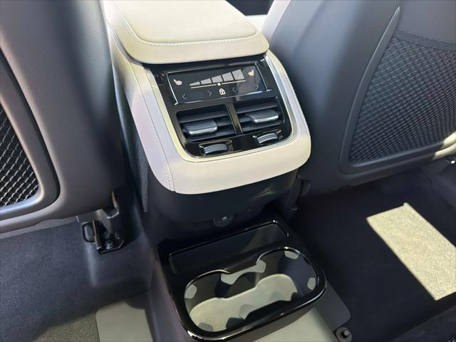 2026 Volvo XC90 Plus, B5 AWD Gas (mild hybrid), Gasoline, Bright, 6 Seats