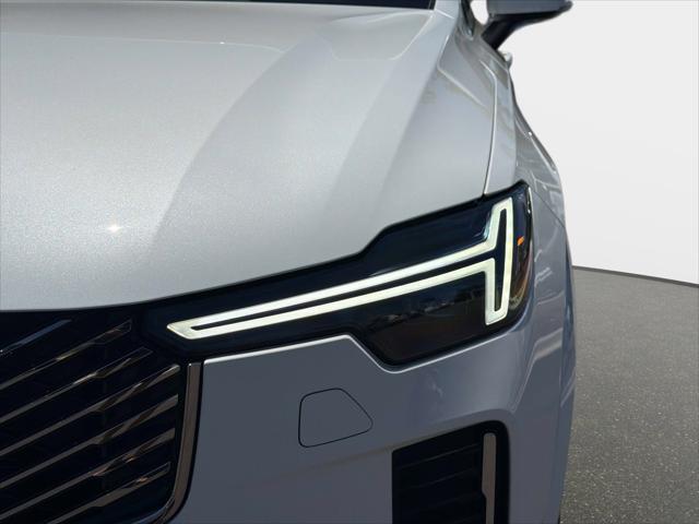 2026 Volvo XC90 Plus, B6 AWD Gas (mild hybrid), Gasoline, Bright, 7 Seats