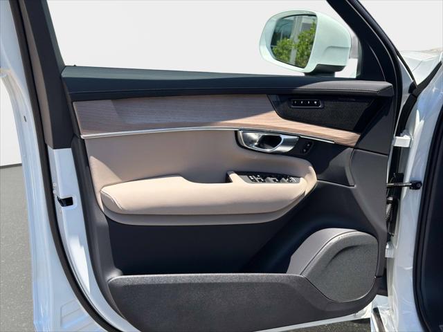 2026 Volvo XC90 Plus, B6 AWD Gas (mild hybrid), Gasoline, Bright, 7 Seats
