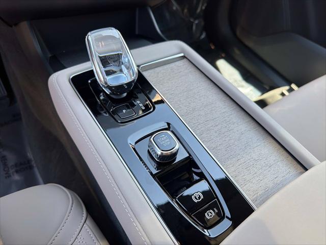 2026 Volvo XC90 Plus, B6 AWD Gas (mild hybrid), Gasoline, Bright, 7 Seats