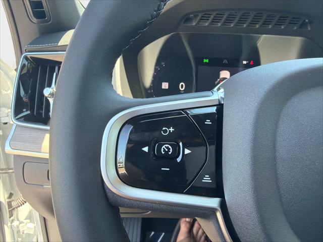 2026 Volvo XC90 Plus, B6 AWD Gas (mild hybrid), Gasoline, Bright, 7 Seats
