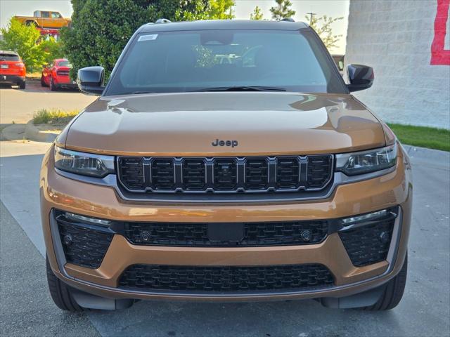 2026 Jeep Grand Cherokee GRAND CHEROKEE SUMMIT 4X4