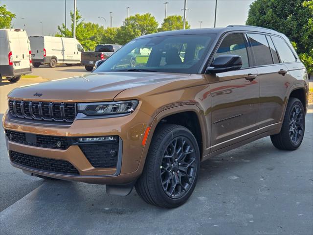 2026 Jeep Grand Cherokee GRAND CHEROKEE SUMMIT 4X4