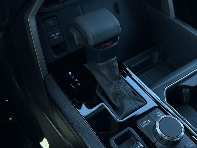 2026 Toyota Tundra SR5 CrewMax 5.5' Bed