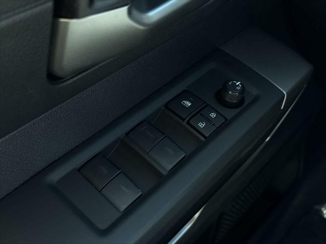 2026 Toyota Tundra SR5 CrewMax 5.5' Bed