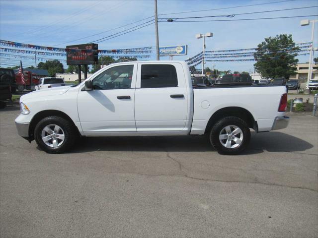 2022 Ram 1500 Classic SLT Crew Cab 4x4 5'7" Box