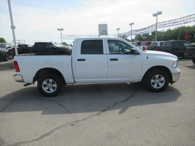 2022 Ram 1500 Classic SLT Crew Cab 4x4 5'7" Box