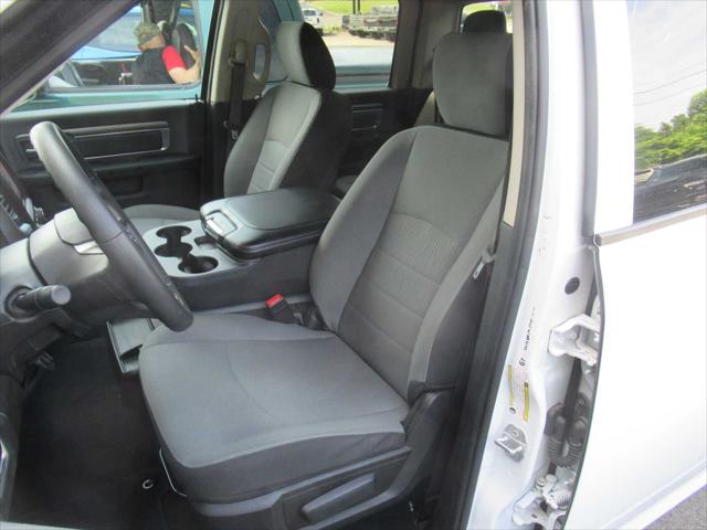 2022 Ram 1500 Classic SLT Crew Cab 4x4 5'7" Box