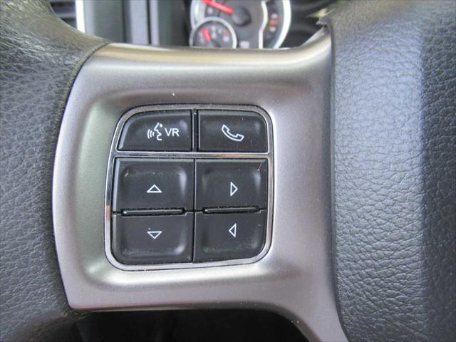 2022 Ram 1500 Classic SLT Crew Cab 4x4 5'7" Box