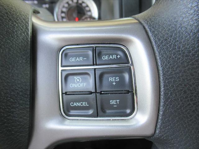 2022 Ram 1500 Classic SLT Crew Cab 4x4 5'7" Box