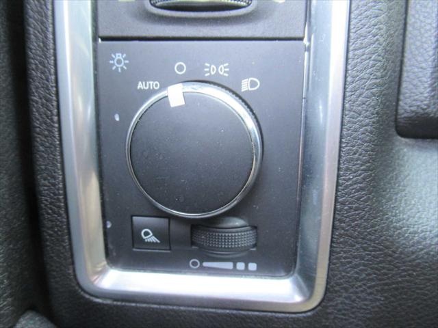 2022 Ram 1500 Classic SLT Crew Cab 4x4 5'7" Box