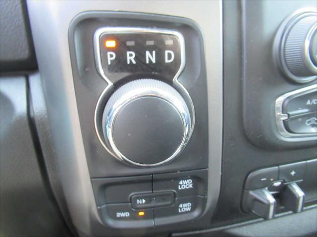 2022 Ram 1500 Classic SLT Crew Cab 4x4 5'7" Box