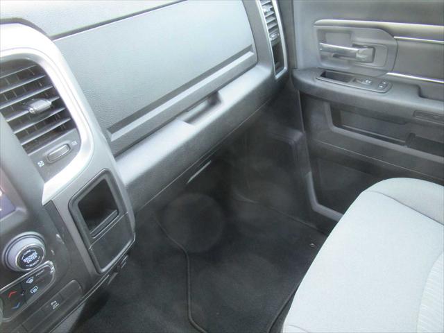 2022 Ram 1500 Classic SLT Crew Cab 4x4 5'7" Box