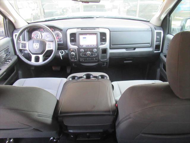 2022 Ram 1500 Classic SLT Crew Cab 4x4 5'7" Box